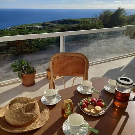 Sunset Court Self Catering Sea View Apartment Għajnsielem Esterno foto