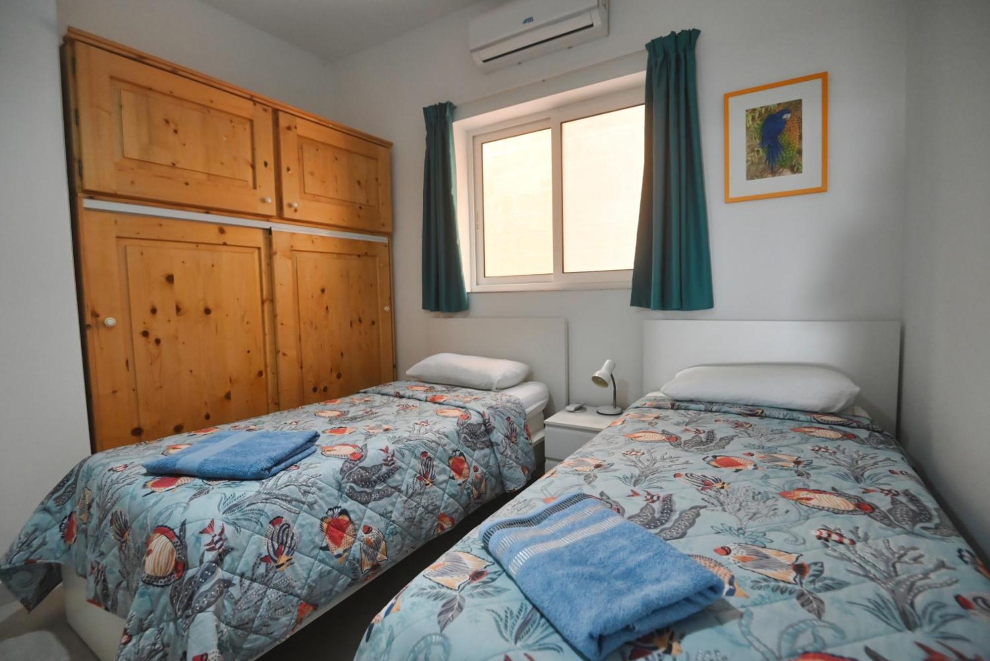 Apartment Sunset Court Self Catering Sea View