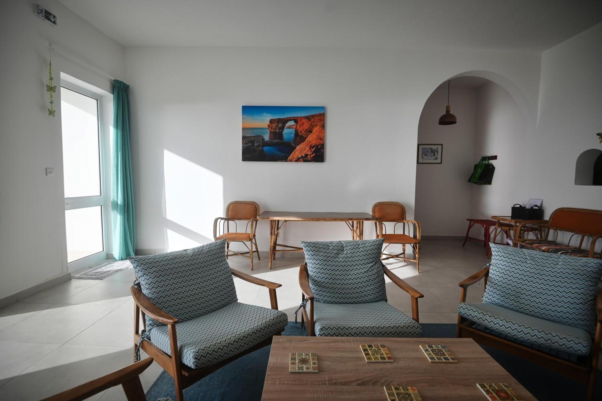 Sunset Court Self Catering Sea View